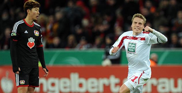 Йенссен (справа) только на выходных открыл счет своим голам за Чертей