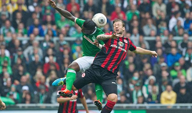 Элиа в верховой дуэли с Руссом, фото imago