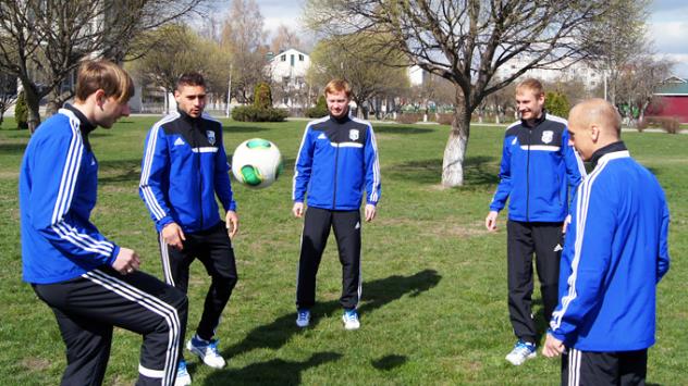 Слуцкие украинцы: Милько, Яковлев, Микуляк, Жданов и Голайдо, фото sfc-slutsk.by