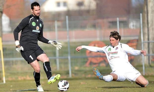 Владимир Овсиенко (справа)