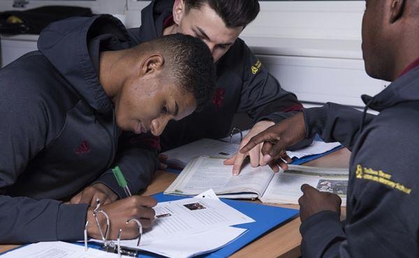 Маркус Рашфорд за уроками, telegraph.co.uk