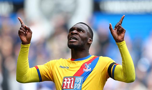 Кристиан Бентеке, автор победного мяча в ворота Челси Кристиан Бентеке, автор победного мяча в ворота Челси