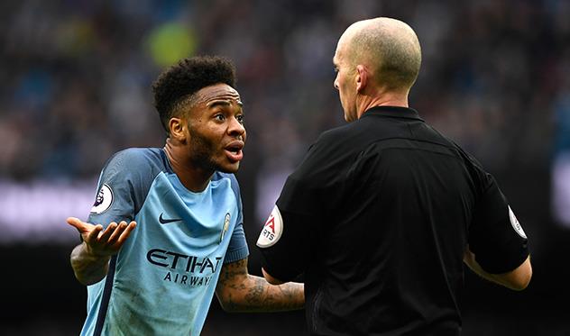 Рахим Стерлинг и Майк Дин, getty images