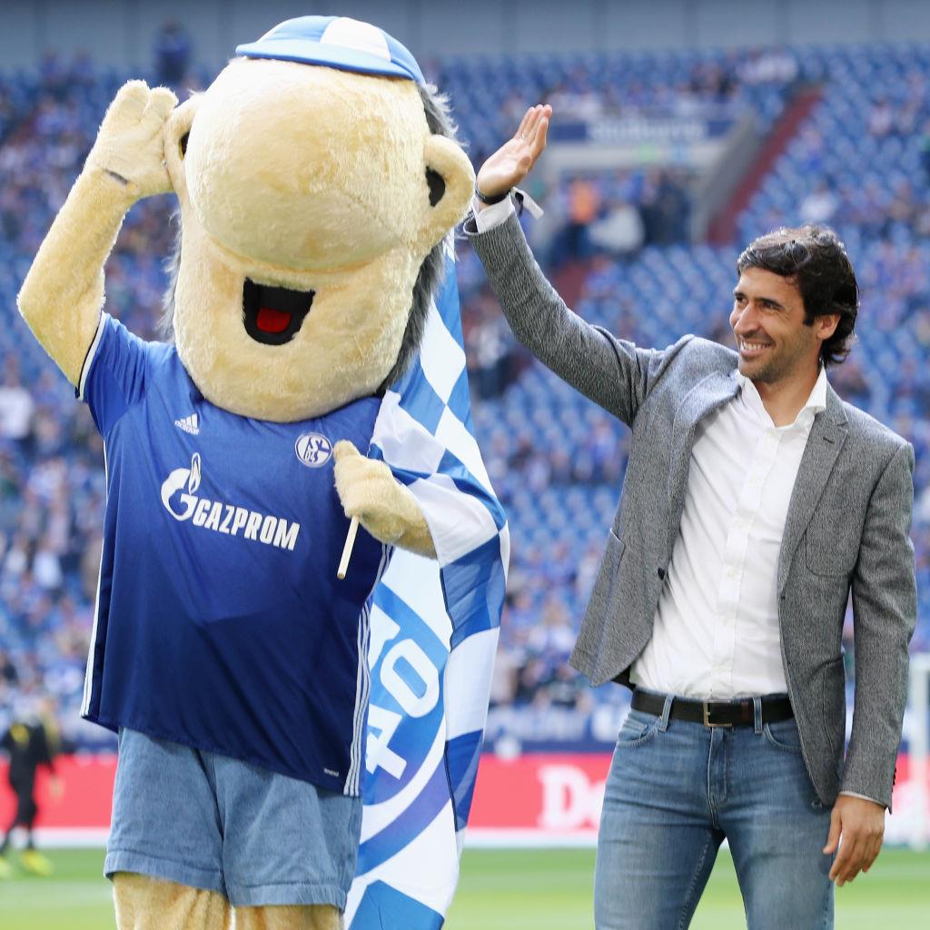 Легендарный Рауль присутствовал на Рурском дерби, Getty Images