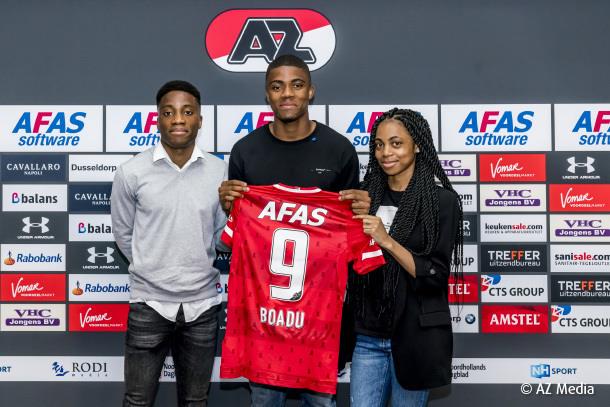 Майрон Боаду (в центре), ФК АЗ Алкмаар Майрон Боаду (в центре), ФК АЗ Алкмаар