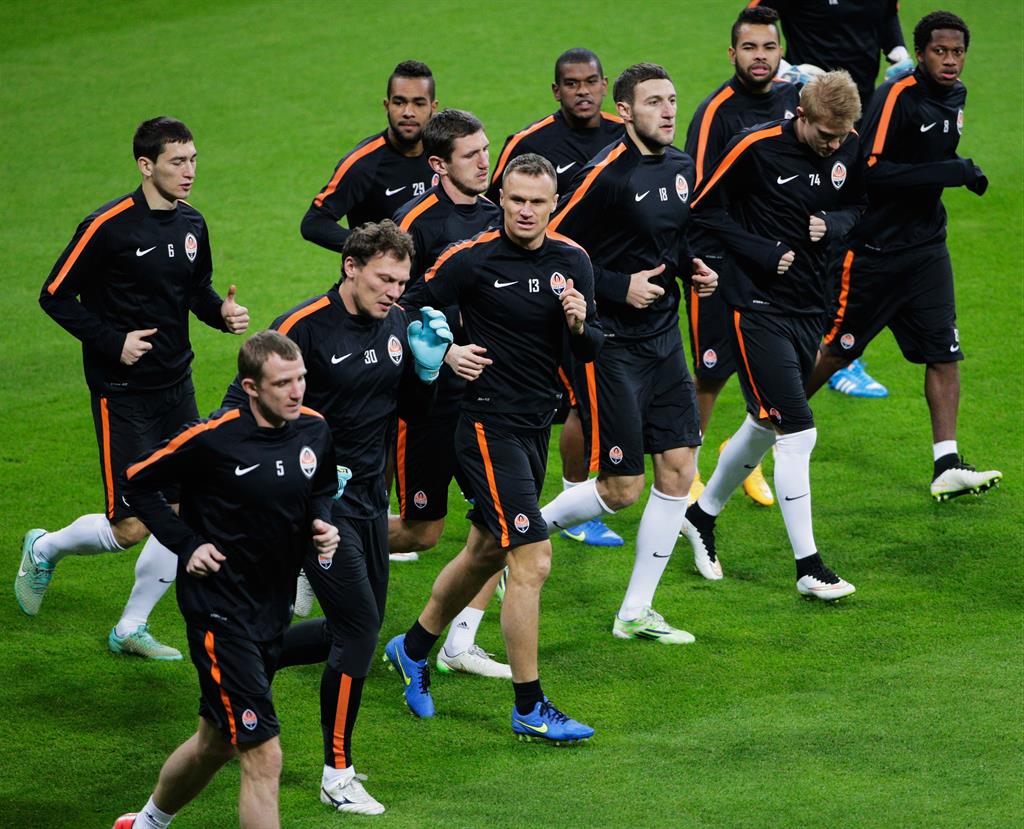 Вячеслав Шевчук (№ 13) на тренировке Шахтера, Getty Images