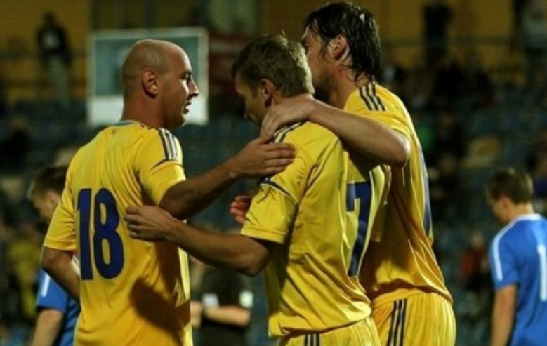 Украина празднует победу над Эстонией, фото: УАФ