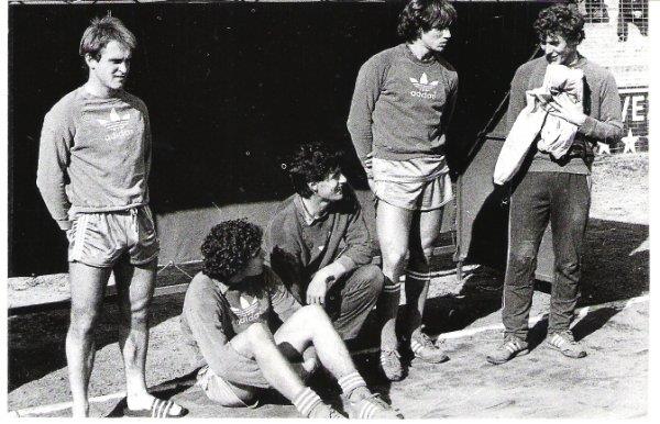 В "Сьюдад Депортиво", тренировочной базе "Реала".