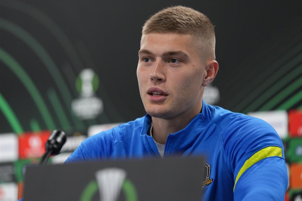 Артем Довбик / ФК Дніпро-1