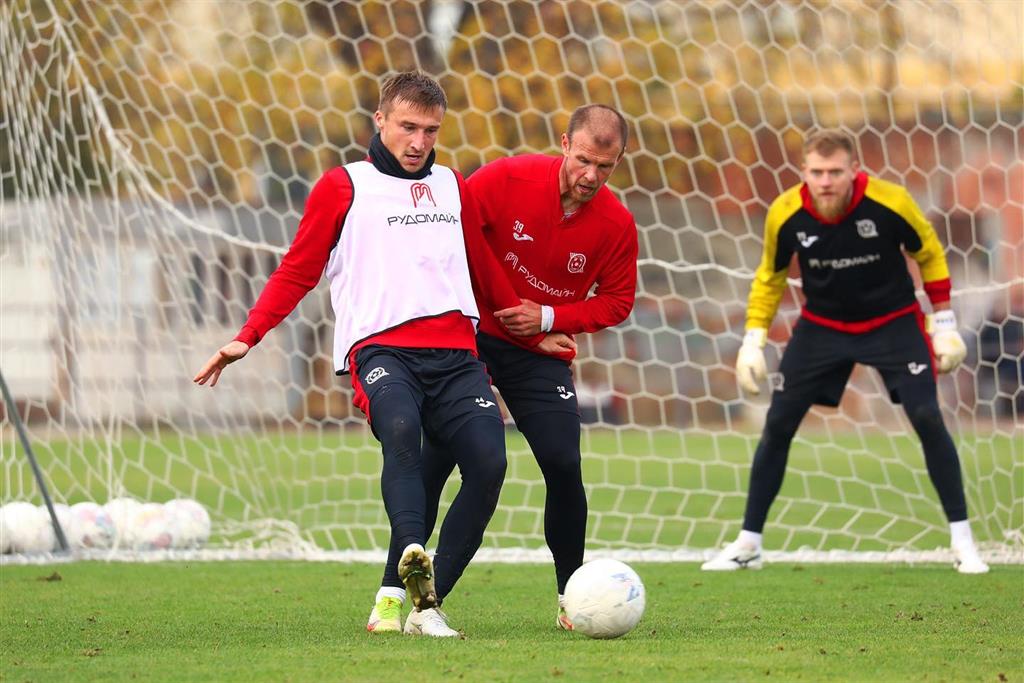 На тренуваннях Опанасенко у формі / ФК КРИВБАС