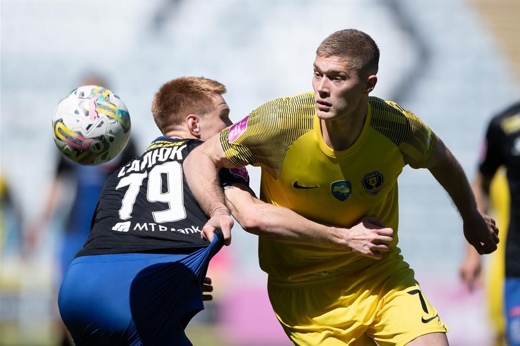 Дуель лідерів Чорноморця та Дніпра-1 / ФК Дніпро-1