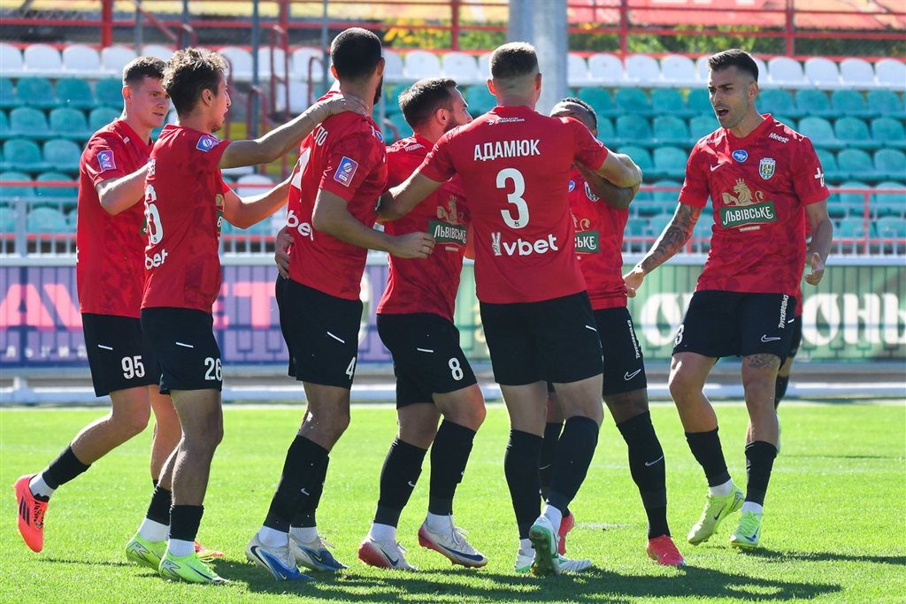 Карпати, fckarpaty.org.ua