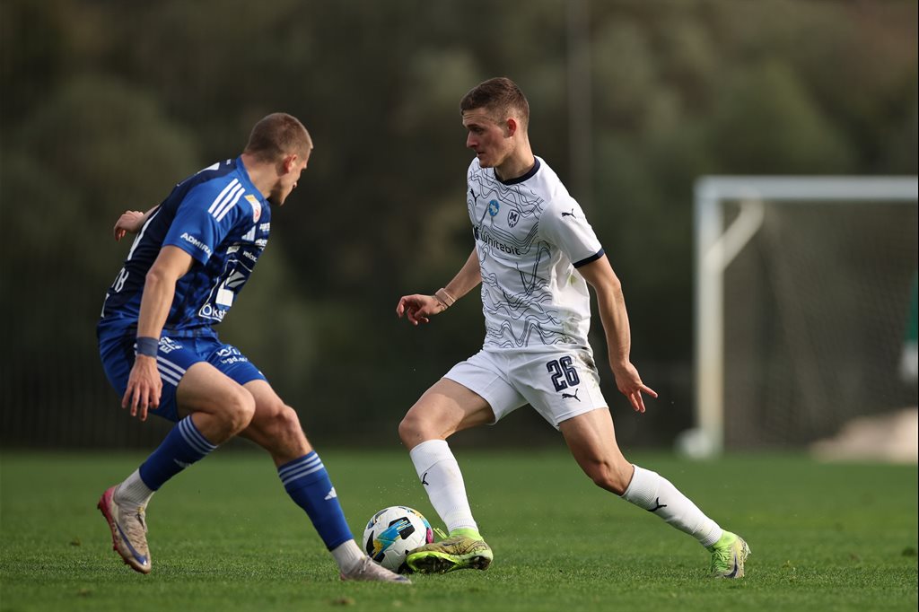 Батон Забергджа під час товариського матчу. Фото: Металіст 1925