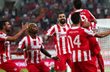 Футболисты Олимпиакоса праздную гол Савиолы, olympiacos.org