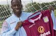 Али Сиссоко, фото www.avfc.co.uk