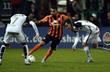 Дентиньо (в центре) не помог Шахтеру обыграть свою родную команду, shakhtar.com