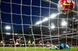 Марк Нобл дважды с точки переиграл Эурелио Гомеса, Getty Images