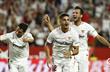 игроки севильи празднуют взятие ворот, twitter.com/LaLiga