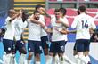 Игроки Манчестер Сити радуются голу, getty images