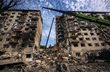 Знищена росіянами багатоповерхівка в Києві, Getty Images
