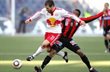 Бей своих, Роман! - www.bundesliga.at