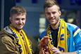 Андрей Ярмоленко получает свой приз, football.ua