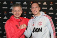 ФИЛ ДЖОНС (СПРАВА), MANCHESTER UNITED FC