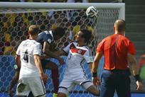 Матс Хуммельс забил победный мяч