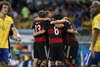 Тени бразильцев на фоне немецкой радости