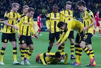 БОРУССИЯ ПРАЗДНУЕТ ГОЛ ОБАМЕЯНГА, TWITTER.COM/BVB