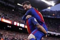 Лионель Месси и Луис Суарес, - Getty Images