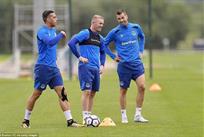 Уэйн Руни (в центре), twitter.com/Everton