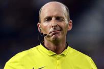 Майкл Дин назначил спорный пенальти, который стоил Арсеналу победы