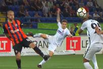 Луганский Марадона: Юри отличился в воротах Шахтера рукой