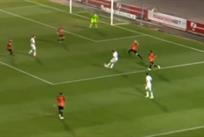 Красивый удар Шведа в девятку стал голом престижа для Карпат