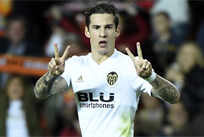 Мина оформил дубль, uefa.com