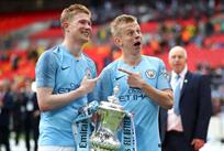 Кевин Де Брюйне и Александр Зинченко, Getty Images