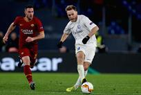 Роман Безус (справа) в матче Рома - Гент, Getty Images