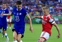 Олександр Зінченко (праворуч) у матчі з Челсі, getty images