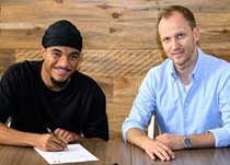 Малік Тілльман, x.com/bayer04_en