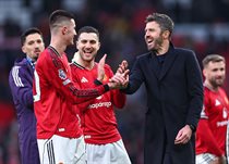 Майкл Каррік святкує перемогу з командою, getty images