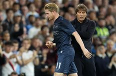 Кевін Де Брюйне та Антоніо Конте, Getty Images