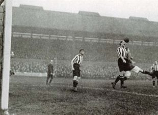 Лидер Сандерленд против аутсайдера Челси