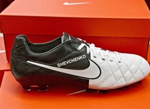 Nike дарит разноцветное Евро