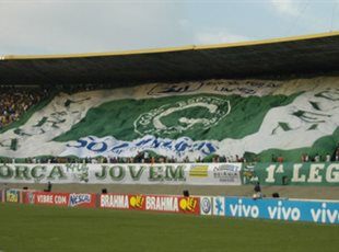 Кто носит фирму Puma, тот играет в Серии А. Фото panoramio.com