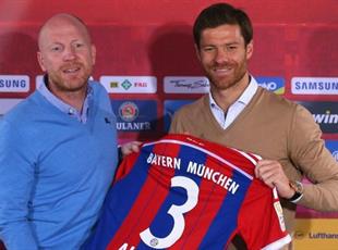 Хаби Алонсо футболка досталась бесплатно, AFP