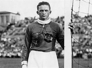 Рудольф Хиден, habilidadespesefifa.blogspot.com