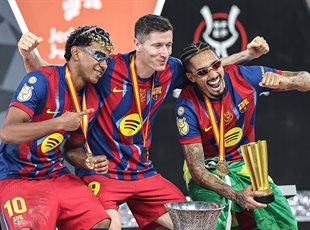 Ламін Ямаль, Роберт Левандовські та Рафінья, getty images