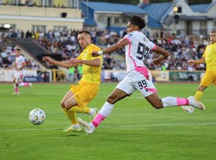 Епіцентр — Лівий Берег, ФК Епіцентр
