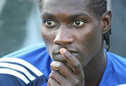 Бангура - полузащитник? fcdynamo.kiev.ua